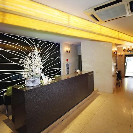 Hapjeong Circle Hotel